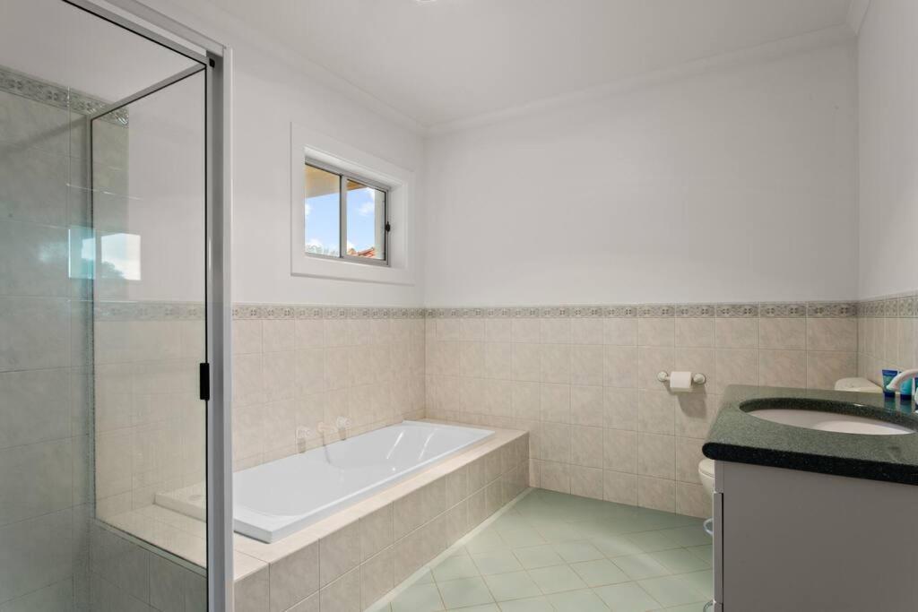 Waterfront Townhouse - Picturesque Marina Views Daire Port Lincoln Dış mekan fotoğraf